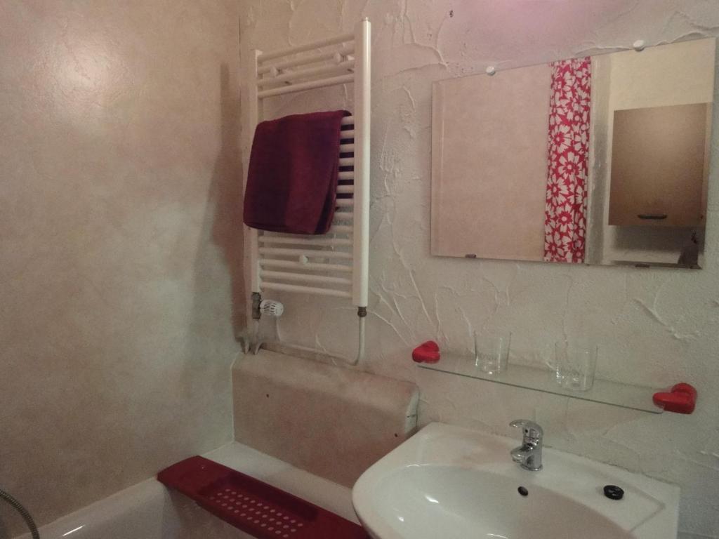 Le Studio De Christine Apartment ดูร์บี ห้อง รูปภาพ